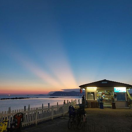 Appartamento Al Mare Di Liguria E Toscana مارينا دي ماسا المظهر الخارجي الصورة